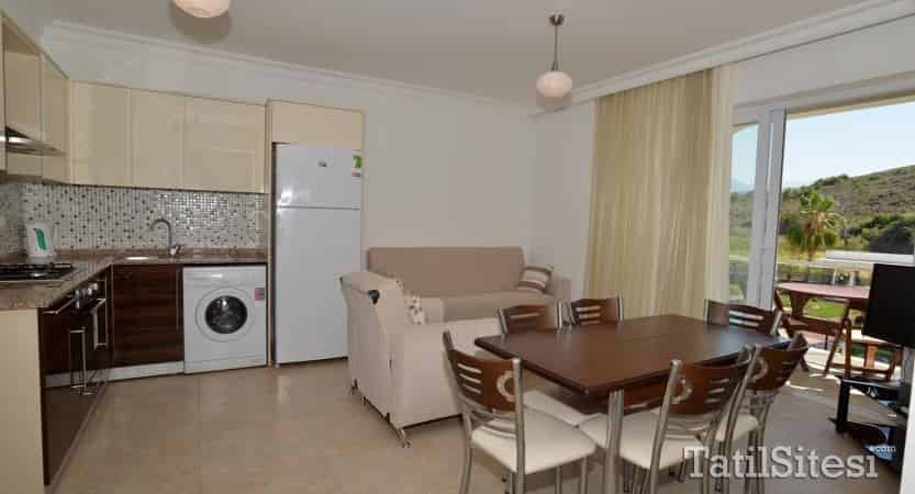 Lighthouse Legend Aparts